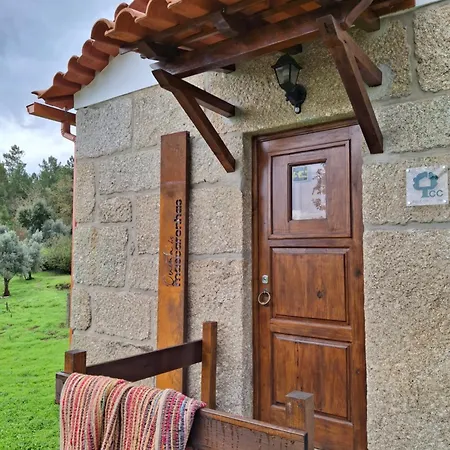 Летний дом Quinta Dos Mascarenhas Nature House Оливейра-ду-Ошпитал